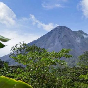 noticias-arenal-volcano